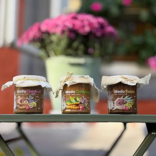 😊Vypadajó jako tři trpaslíčci, ale jsou to naboostovaní borci. Medy s vitálními houbami od MYCOMEDICA jsou připraveni za...